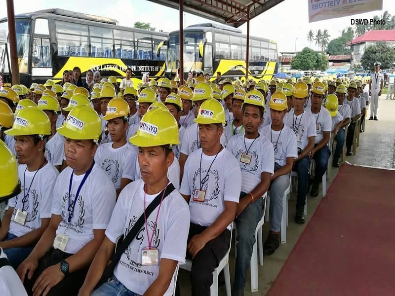 Idps Sa Marawi City Nakatapos Na Ng Skills Training Sa Dswd At Tesda