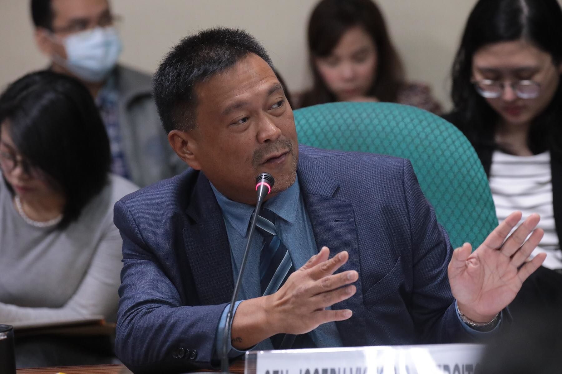 Sen Jv Ejercito Pinabubuhay Ang Emergency Bays Para Sa Riders Tuwing