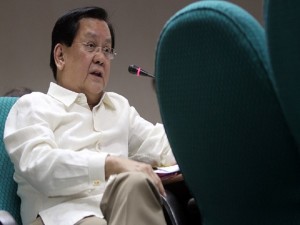 SEC. PAJE / JUNE 3, 2014 Senator Sergio Osmena questions Environment Secretary Ramon Paje during the confirmation hearing by the Commission on Appointments at the Senate, Pasay City on Tuesday. (FOR CHRISTINE AVENDANO STORY) INQUIRER PHOTO / NINO JESUS ORBETA