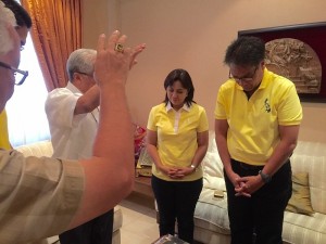 leni pray over