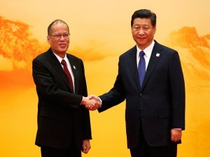 Noynoy-and-Xi-Jinping-APEC-2014.2 (1)