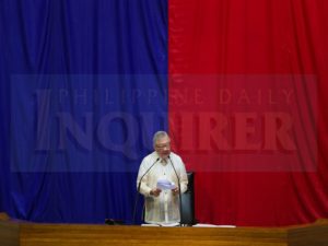 BELMONTE-SONA/JULY 27, 2015 House Speaker Feliciano Belmonte reads the House report at the start of the morning session inside the Plenary Hall. INQUIRER PHOTO/LYN RILLON