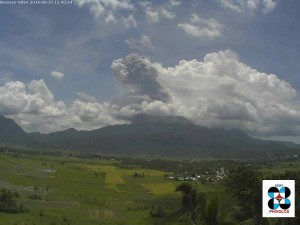 Mt. Bulusan, June 10, 11:40AM / From Phivolcs