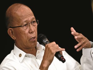 DND-LORENZANA/JULY 13, 2016 Defense Secretary Delfin Lorenzana gives his view on the Permanent Court of Arbitration's ruling on the South China Sea Arbitration (RP vs. PROC) during a meeting with media persons held at the Social Hall of the Department of National Defense, Camp Aguinaldo. INQUIRER PHOTO/LYN RILLON
