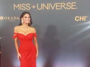 miss universe red carpet