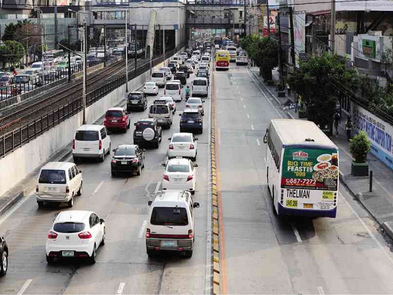 53,000 mga motorista, padadalhan ng summon dahil sa paglabag sa bus
