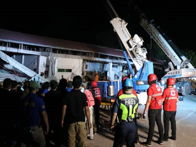 Rescue Operation Patuloy Para Sa Mga Natrap Sa Gumuhong Supermarket Sa Pampanga Dziq Radyo 2440