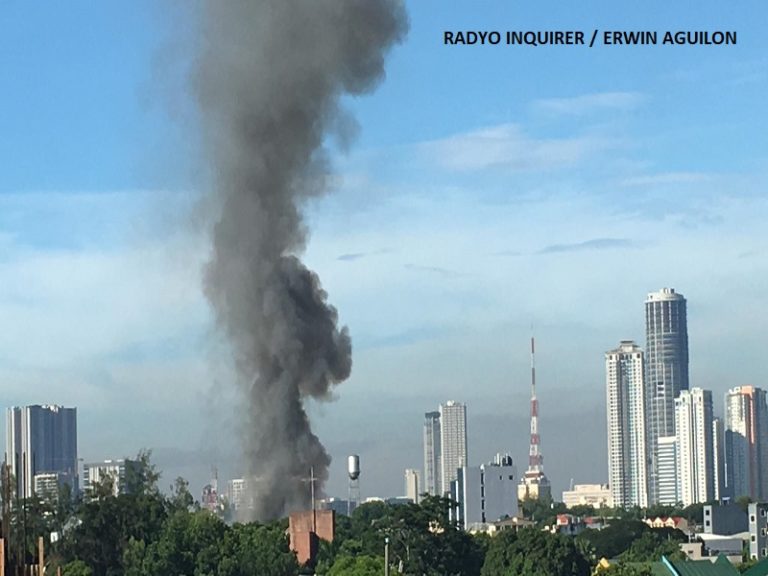WATCH Sunog sumiklab sa residential area sa Quezon City DZIQ Radyo