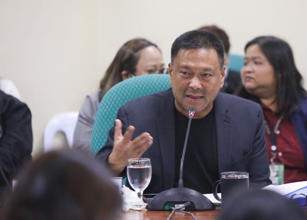 PHOTO: JV Ejercito STORY: Mas mura ang kuryente mula sa nuclear energy - JV Ejercito