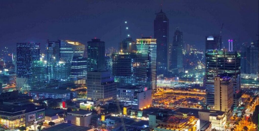 PHOTO: Night skyline of Bonifacio Global City