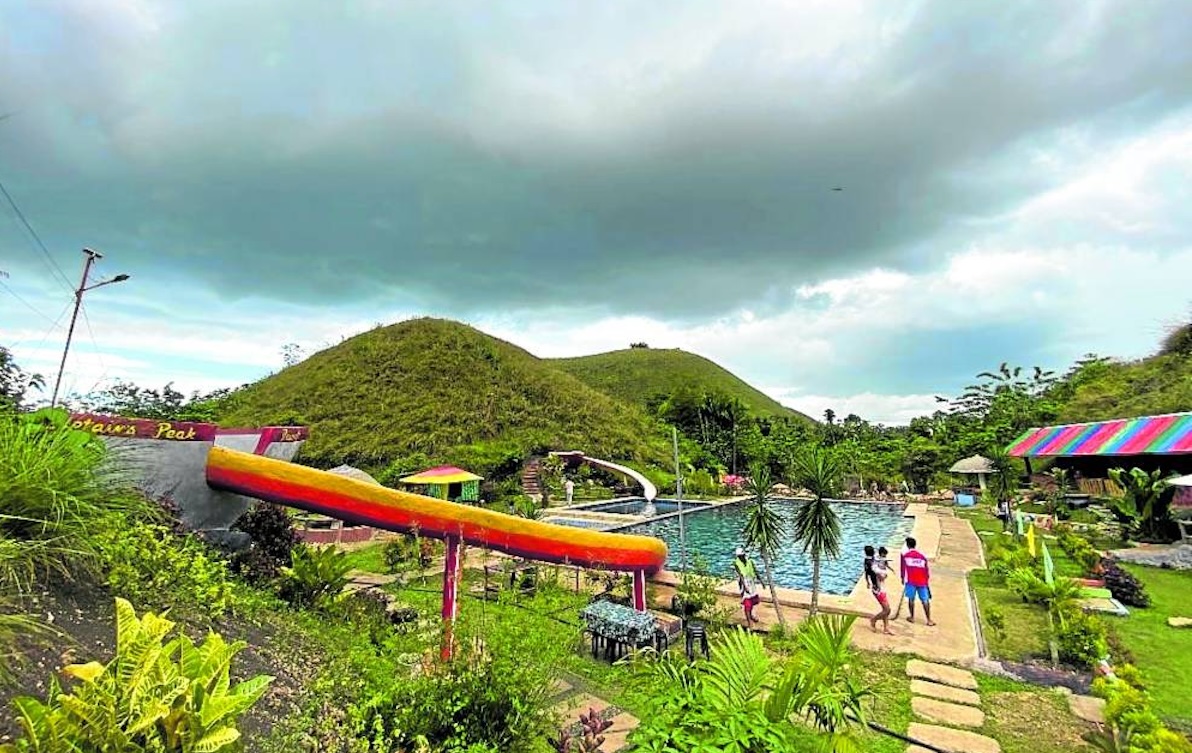 PHOTO: Captain’s Peak Garden and Resort at Chocolate Hills STORY: Bohol governor, 68 pang ibá sa Chocolate Hills issue suspendido