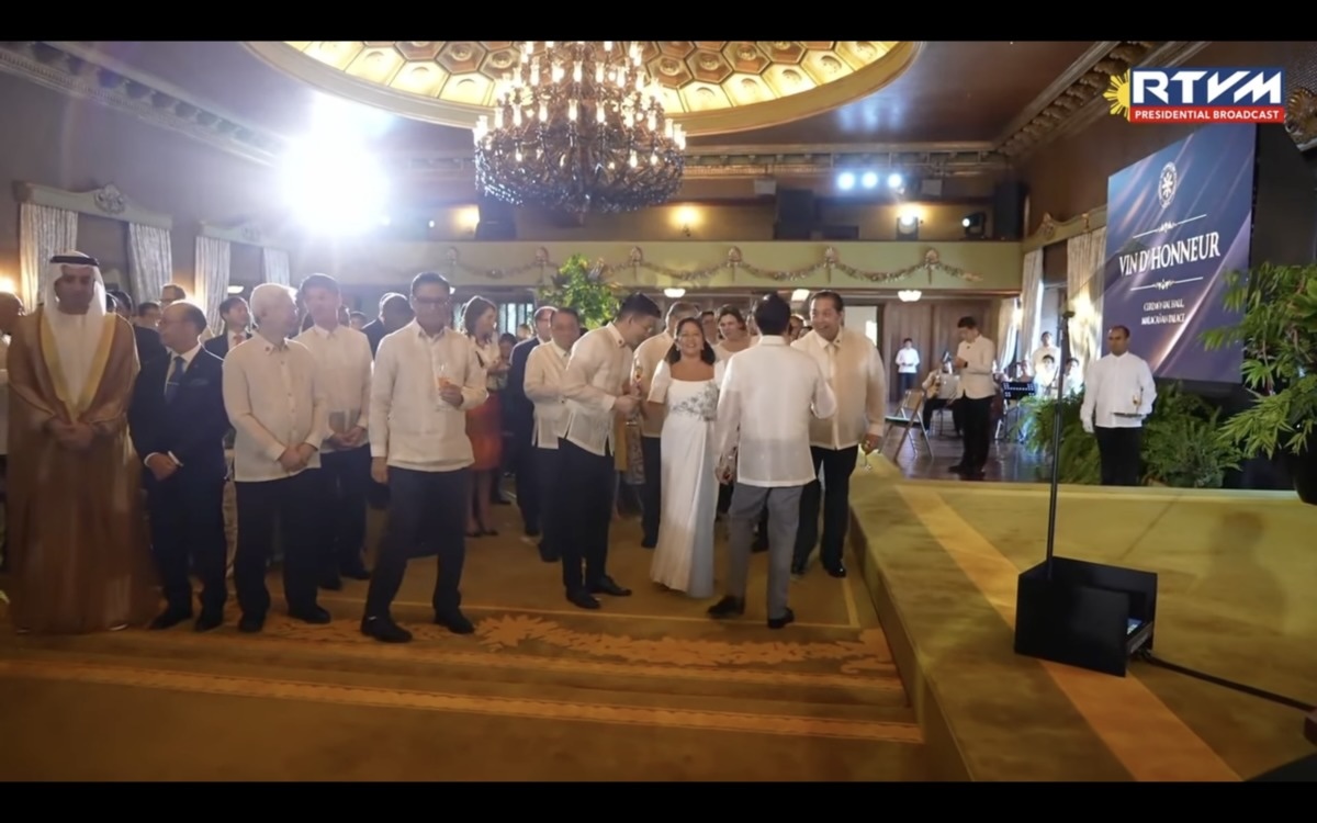 PHOTO: Francis Escudero and First Lady Liza Araneta-Marcos in Malacañang STORY: Escudero sa video nilá ng first lady: Nagpaka-maginoó lang