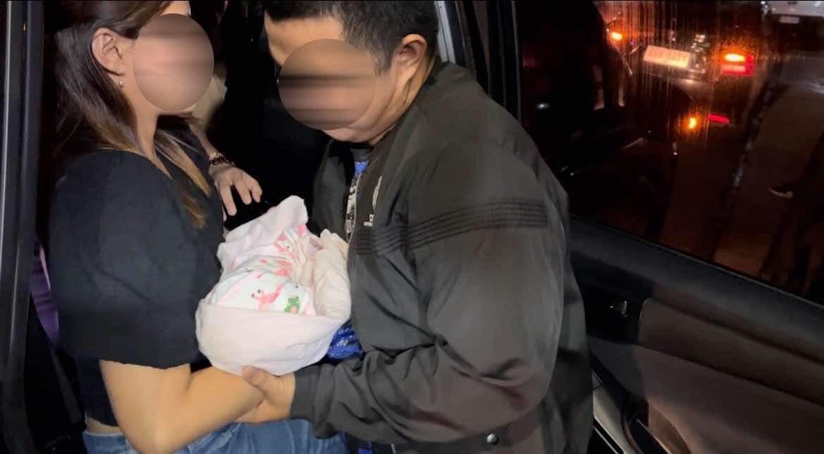 PHOTO: Rescued baby being offered for sale on Facebook STORY: Komadrona inaresto dahil sa ‘baby for sale’ na alók sa Facebook